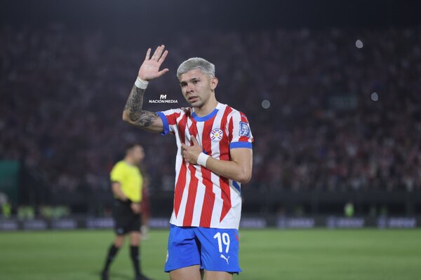Versus / Julio Enciso sobre los aplausos de la afición paraguaya ante Venezuela