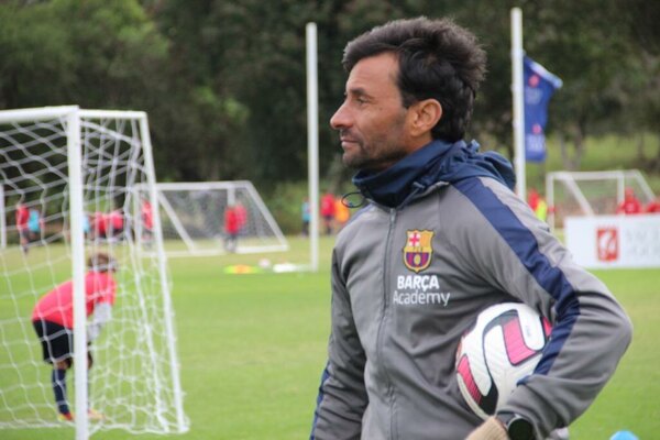 Versus / Apareció Irrazábal y habló del clásico: "Tampoco es un Olimpia que viene brillando"