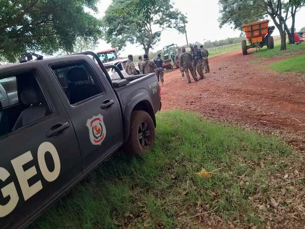 Invasión de estancias en Canindeyú: uno de los caciques circula en camioneta blindada - Policiales - ABC Color