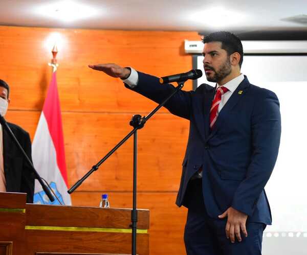 "Nenecho" acuerda con Informconf para cobrar a morosos - 1000 Noticias