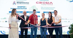 La Nación / Alto Paraná: Peña desafió a empresarios a ser más ambiciosos para atraer a más empresas