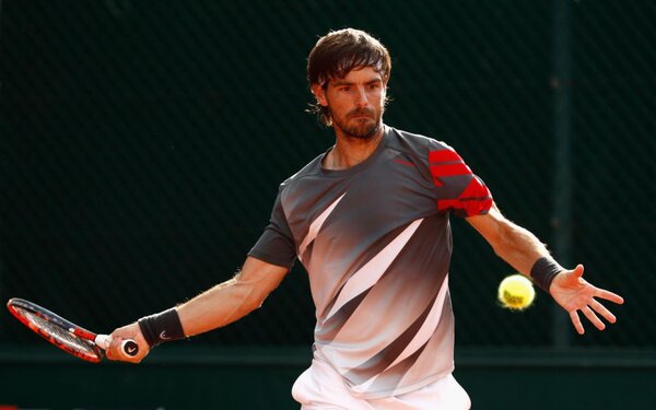Dani abandona juego por lesión cuando iba ganandole a Gastao Elias