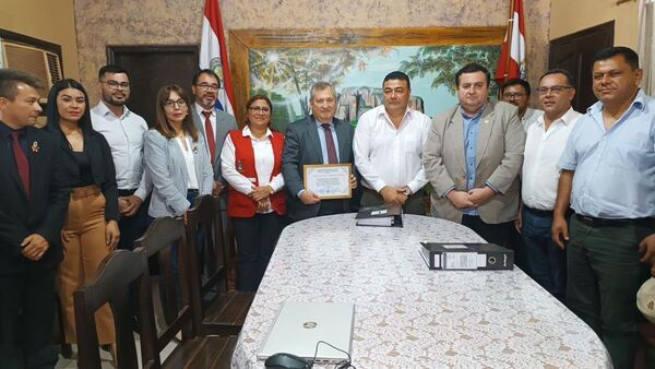 Reconocieron al Ministro Eugenio Jiménez Rolón como “Hijo Dilecto de Yby Yaú”