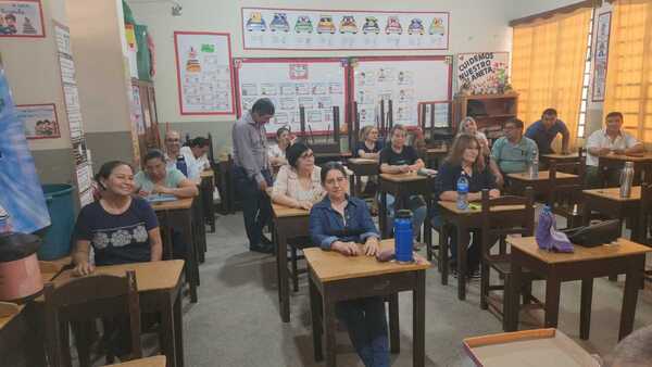 Cerca de 3.000 educadores acuden a concurso docente en Concepción