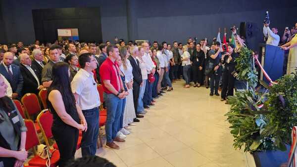 Peña dice que Paraguay tiene “la mayor estabilidad política de América Latina” y minimiza ataques a la prensa