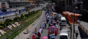 Protestas en el centro de Bolivia contra bloqueos de vías - ADN Digital