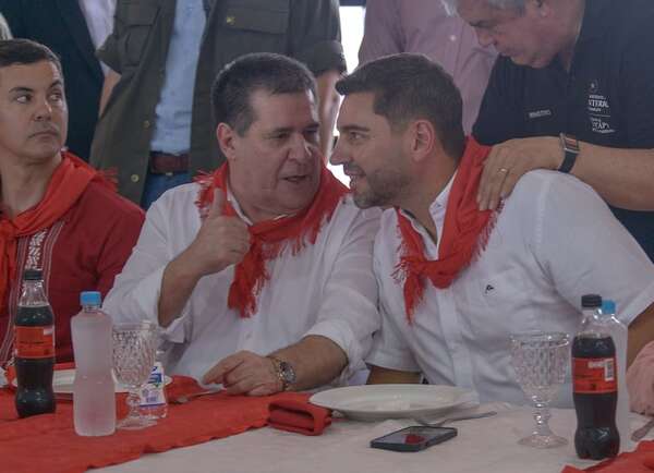 Con apoyo de Cartes, Alliana se lanza al 2028 y arremete contra la prensa - Política - ABC Color