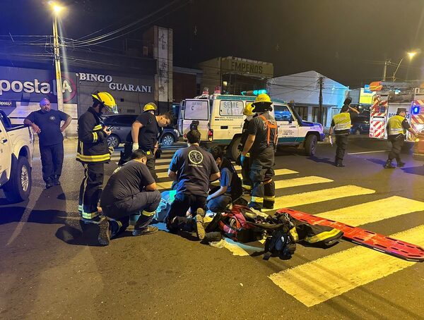 Muere atropellada una mujer que cruzaba la avenida Eusebio Ayala · Radio Monumental 1080 AM