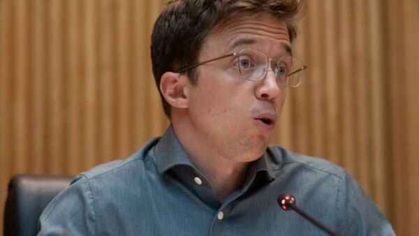El político español Íñigo Errejón dimite tras ser acusado de violencia machista