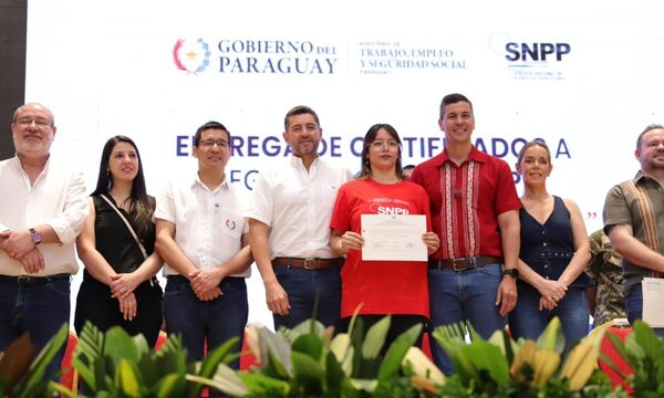 SNPP certifica a más de 300 jóvenes de Alto Paraná en cursos para rápida salida laboral – Diario TNPRESS