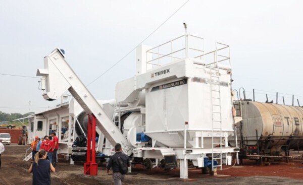 Puesta en operación de nueva planta asfáltica del MOPC en Minga Guazú