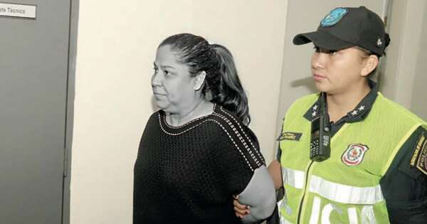 La Nación / Caso agua tónica: Tribunal de apelación confirmó condena a Patricia Samudio