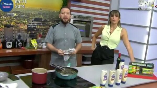 "Spaghettis negros al pesto rojo" con Knorr y Hellmann's - SNT