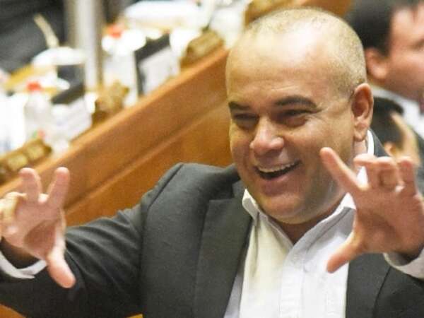 “Nepobachis”: nutricionista aplazada en concurso de Diputados estaría contratada en el Senado - Política - ABC Color