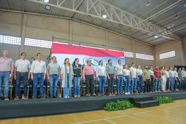 Canindeyú recibe aportes sociales y millonarias inversiones durante jornada de trabajo de Peña - .::Agencia IP::.