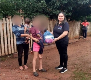 Campaña Solidaria en Villarrica: La Defensoría del Pueblo Entrega Abrigos a Personas Vulnerables.