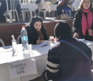 Jornada de Asistencia Social dirigida a los adultos mayores del barrio Roberto L. Pettit.