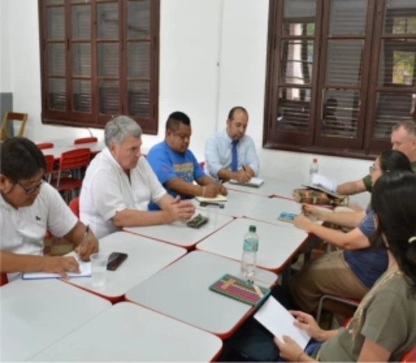 El Defensor del Pueblo participó de una reunión con representantes de organizaciones sociales indígenas.