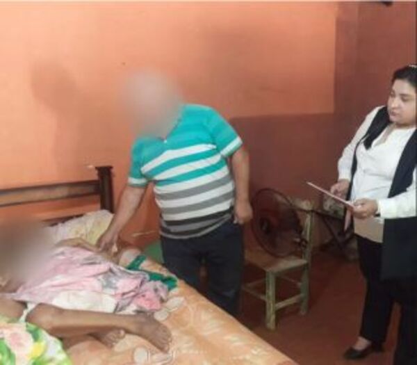 Verificación sobre la situación de una adulta mayor en estado de abandono.