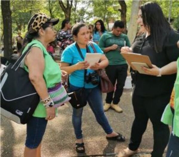 Nos constituimos a la plaza Italia a fin de dialogar con integrantes de coordinadora indígena.