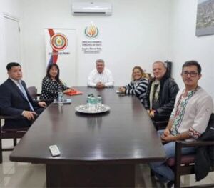 Reunión entre el Defensor del Pueblo Abg. Rafael Ávila y representantes de PRONASIDA.