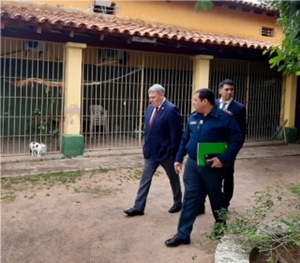 El Defensor del Pueblo, Rafael Ávila, visitó el Penal de Viñas Cué, tras denuncias anónimas de torturas.