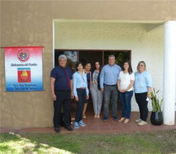 Habilitación oficial de la Delegación del Defensor del Pueblo en la ciudad de Areguá.