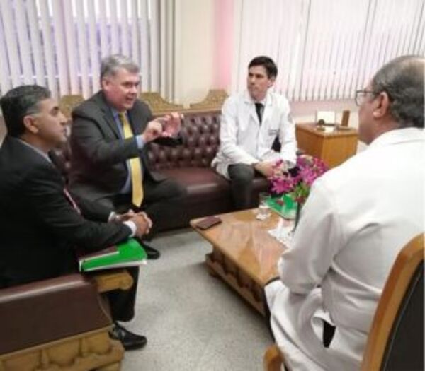 Canalización de reclamos ante directivos de la Facultad de Medicina de la UNA.