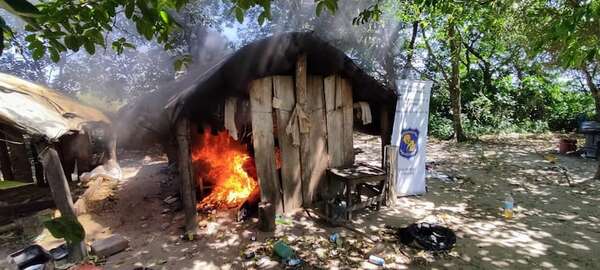 Desmantelan campamento narco e incautan 10.000 kilos de marihuana en Juan de Mena - Policiales - ABC Color