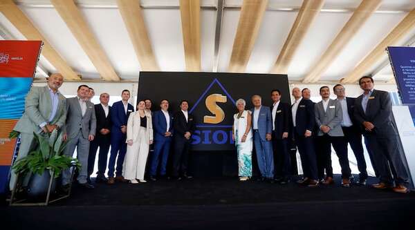 Grupo SIOM Paraguay inaugura moderna planta de reciclaje y fundición - Empresariales - ABC Color