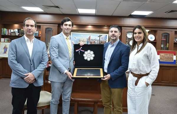 Declaran ciudadano ilustre a Diego Domínguez Bejarano