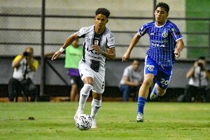 Versus / Tacuary y Sol de América en un duelo donde está prohibido perder