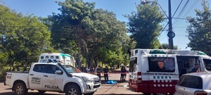 Motociclista muere y camioneta involucrada huye tras accidente en Encarnación