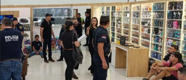 Desbaratan una banda que se dedicaba a estafar a comerciantes y turistas en Encarnación - ADN Digital