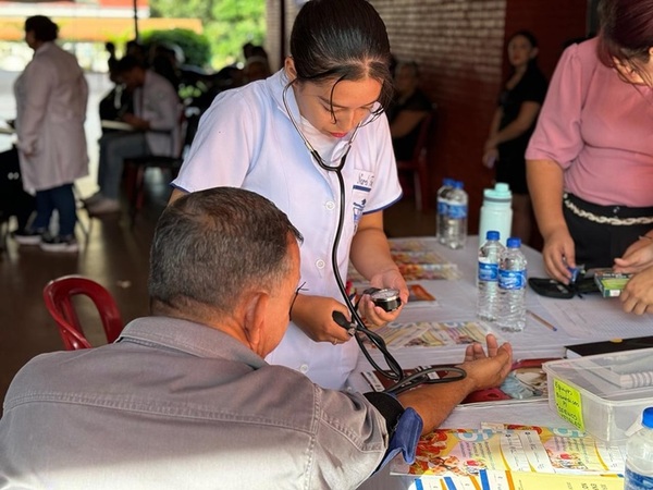 Consultorios Nocturnos en 36 hospitales suman 409.442 atenciones - .::Agencia IP::.