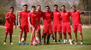 Versus / ¡El inesperado jugador que aparece en la lista de reservados de Paraguay!
