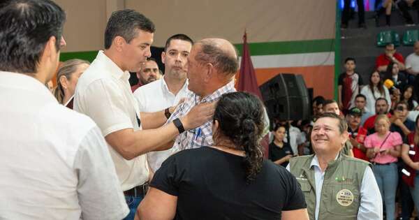 Diario HOY | Anuncian traspaso de tierras de Marina Cue a pobladores