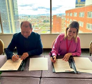 Paraguay y Perú firman acuerdo para impulsar políticas de promoción del empleo juvenil - .::Agencia IP::.