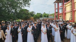 168 parejas de Horqueta sellan su amor en un emotivo casamiento comunitario