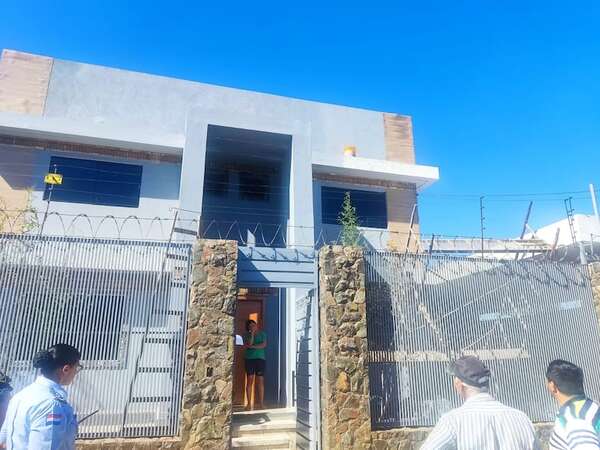 Obrero muere tras caer de andamio en San Lorenzo - Policiales - ABC Color