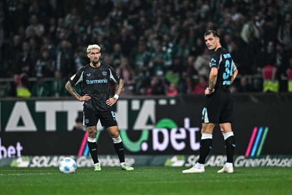 Versus / Al Leverkusen se le escapan dos puntos en el tramo final
