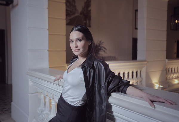Lali González - High Class