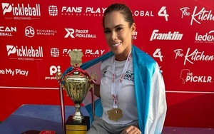 ¡Tremendo cambio! Gabi Del Campo ganó un campeonato mundial con su raqueta
