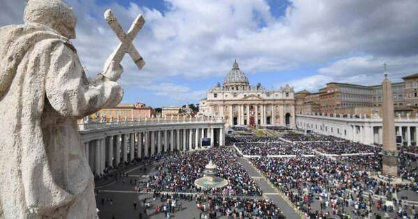 Diario HOY | Iglesia católica deja “abierta” la posibilidad de que mujeres sean ordenadas diáconos