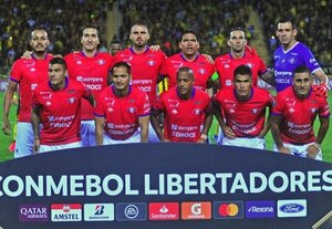 Versus / Albirroja: Estaba para jugar por Bolivia, pero ahora aparece en la lista de reservados de Alfaro