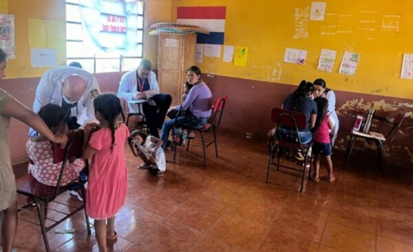 Realizan atención extramural en comunidad indígena Avá Guaraní