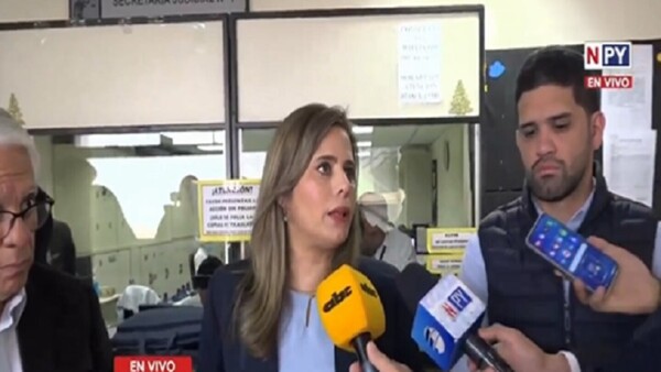 Kattya González denuncia “desidia” de la Corte y presenta urgimiento sobre su expulsión del Senado