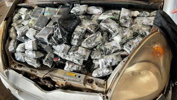Paraguayos detenidos con cocaína y contrabando en control fronterizo en Brasil