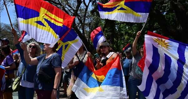 La Nación / Uruguay vota hoy al que sucederá a Lacalle Pou