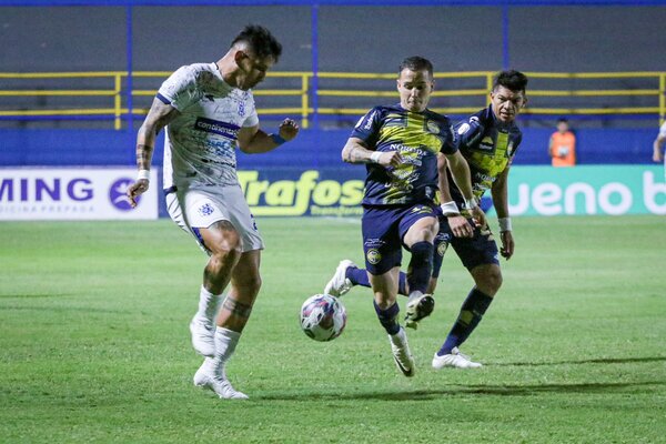 Trinidense y 2 de Mayo no se sacan ventajas en Santísima Trinidad - 1000 Noticias